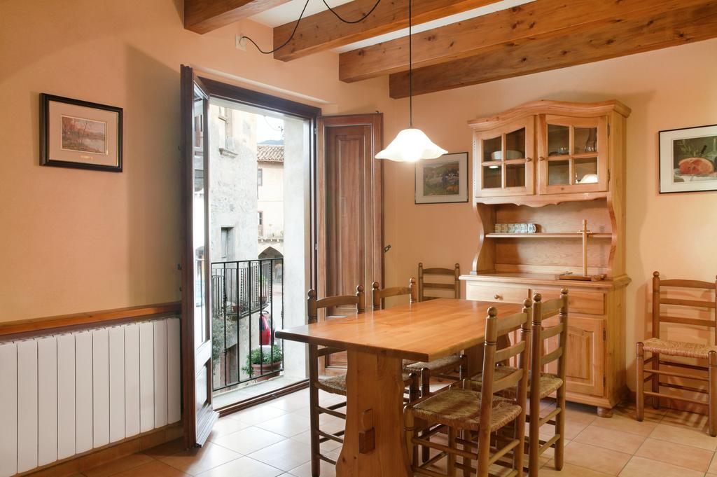 Allotjaments Placa Major-Grevol Santa Pau Room photo